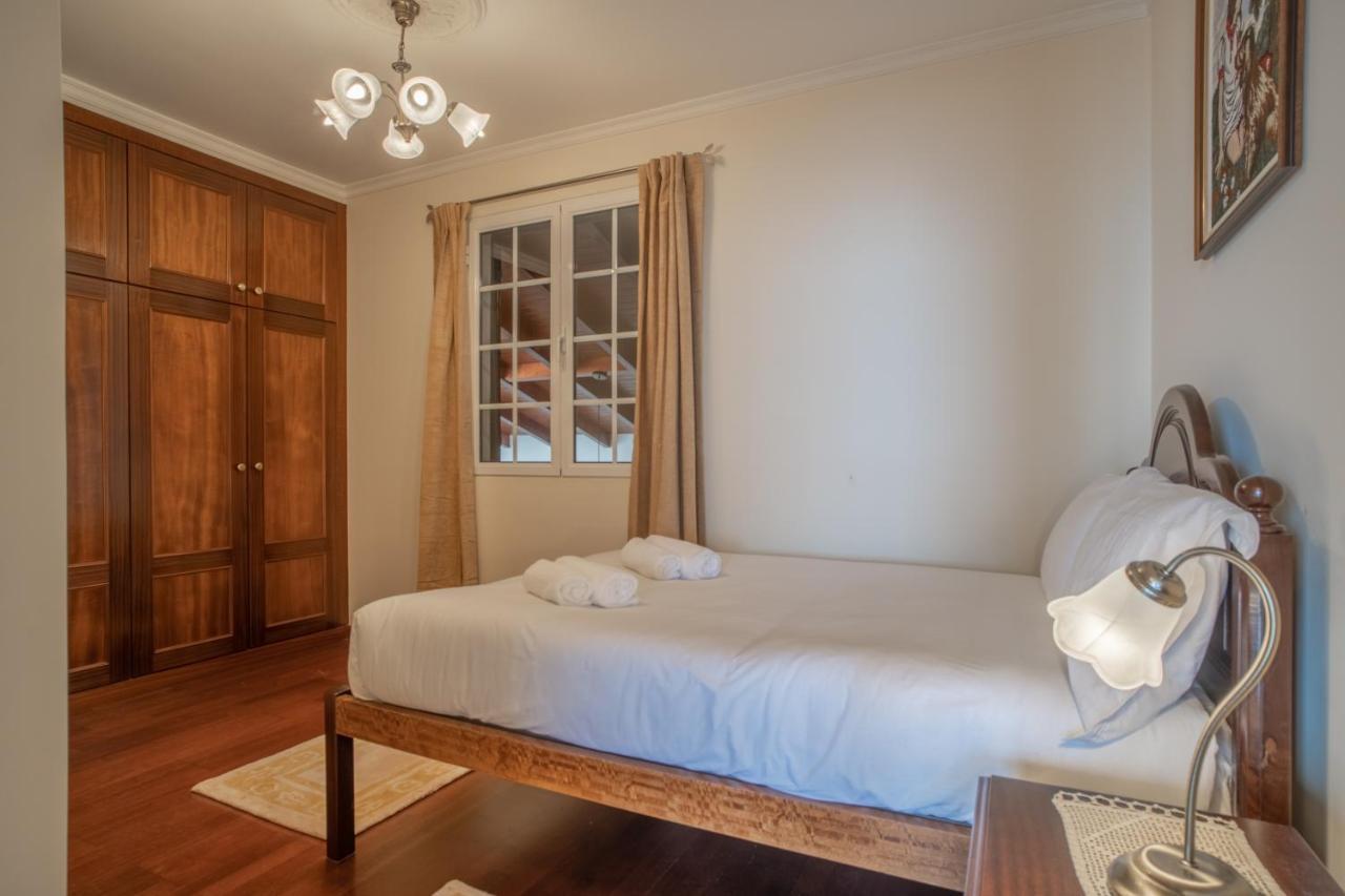 Вилла Tony House Super View Relogio do Poiso Экстерьер фото